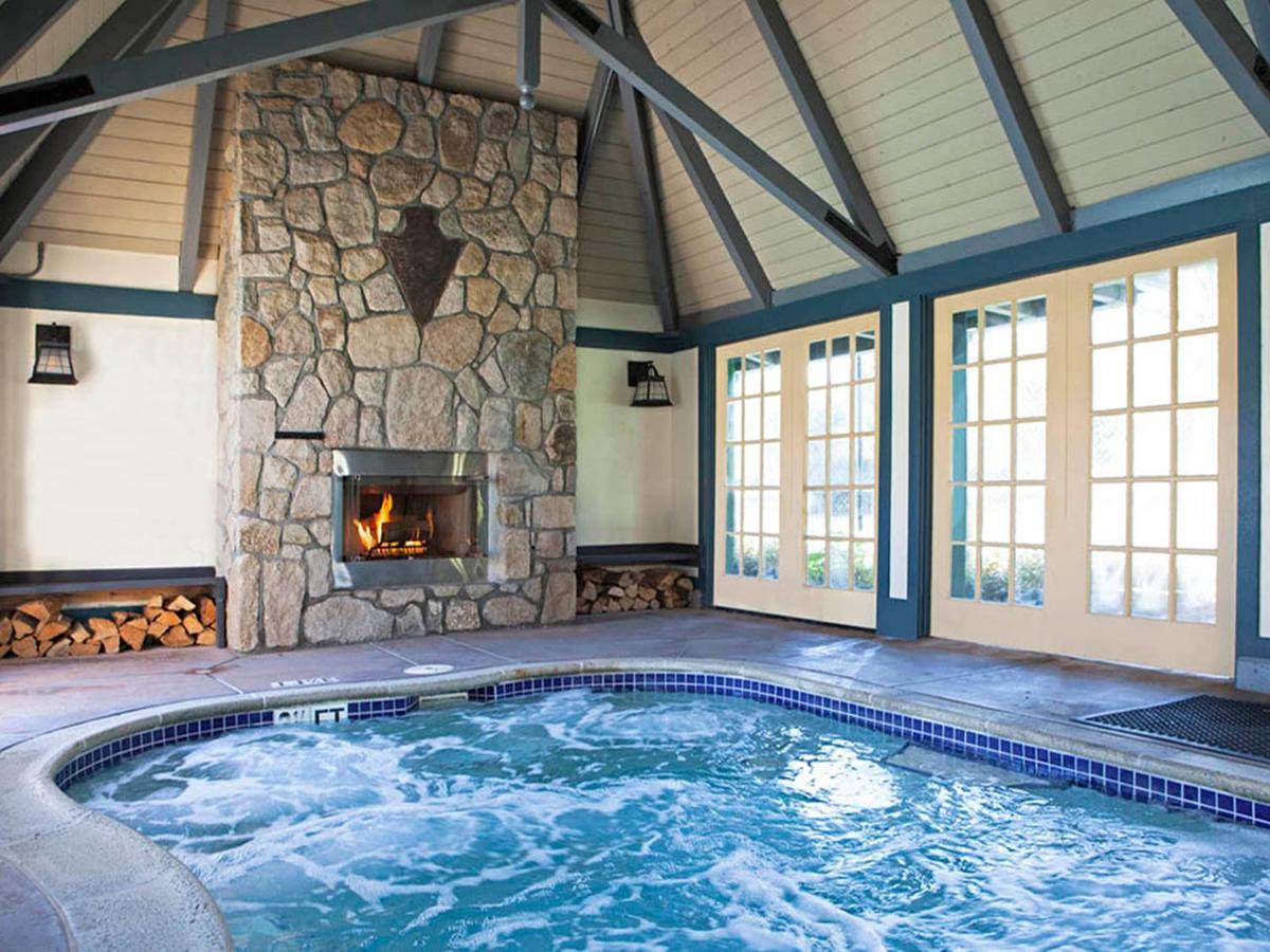 Ucla Lake Arrowhead Lodge Exterior foto