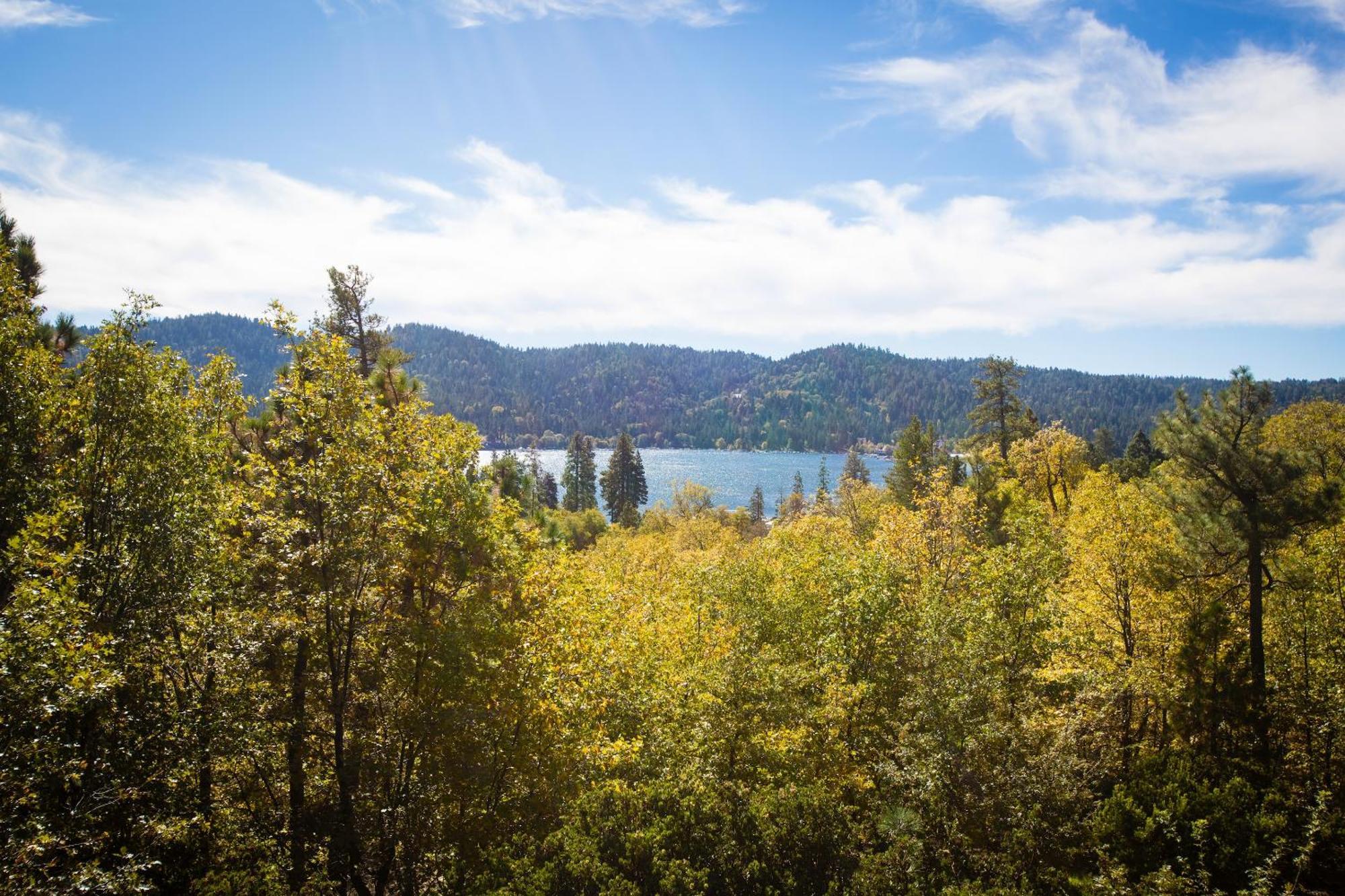 Ucla Lake Arrowhead Lodge Exterior foto